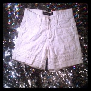 Cute white shorts❤️